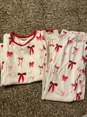 Kids Bamboo Pajama Set with Pink & Red Bows